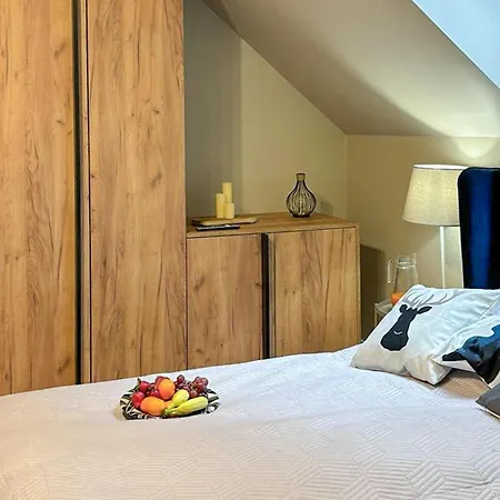 4 Bedroom Gorgeous In Holiday home Ostroda