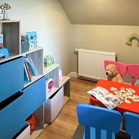 Holiday home 4 Bedroom Gorgeous In Ostroda