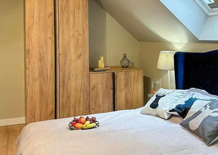 4 Bedroom Gorgeous In Holiday home Ostroda